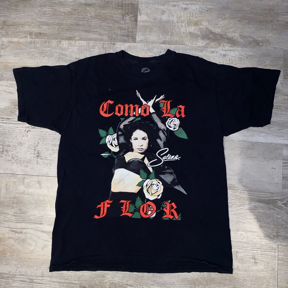 Oversized Selena graphic tshirt